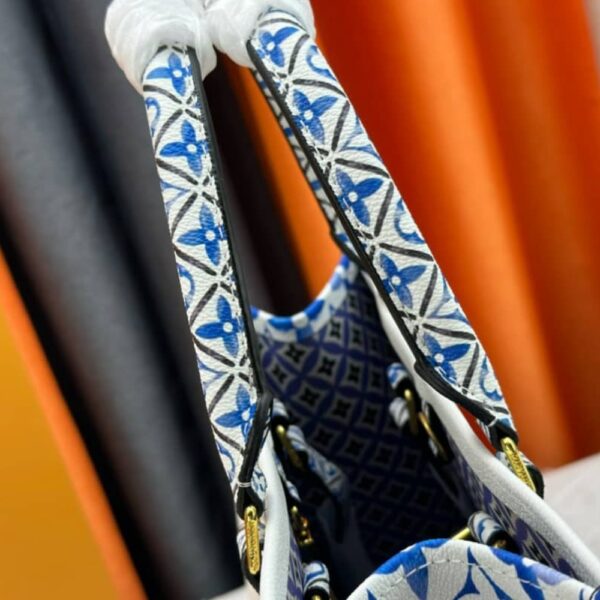 LOUIS VUITTON BY THE POOL ON THE GO PM TOTE BAG BLUE 34CM - Image 6
