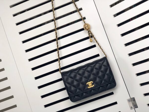 CHANEL WOC FALP PEARL CRUSH BAG WITH CHAIN BLACK 19CM - Image 4