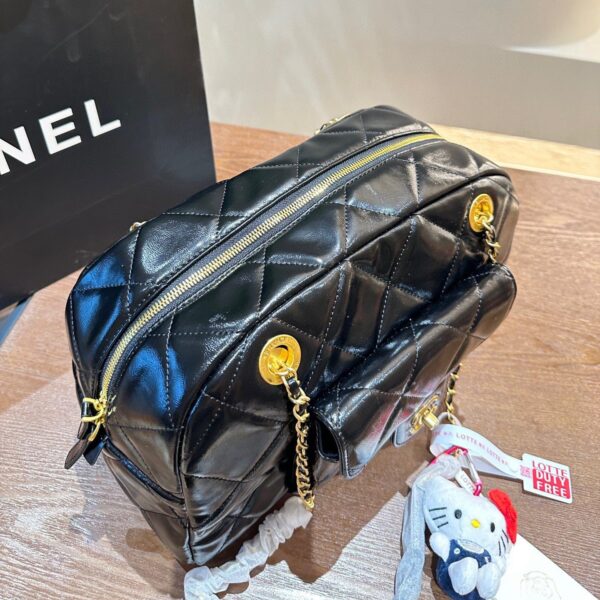 CHANEL MAXI BOWLING SHOULDER BAG WITH CHAIN IN BLACK 28CM - Image 4