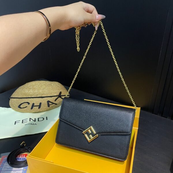 FENDI FF DIAMONDS WALLET ON CHAIN BLACK 22CM 8M0488ALV4F0KUR - Image 2