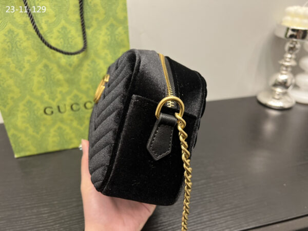 GUCCI MARMONT SMALL MATELASSE SHOULDER BAG BLACK 22CM - Image 5