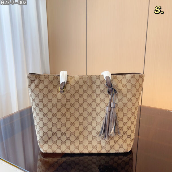 GUCCI GG CANVAS FRINGE BAMBOO TOTE BAG BEIGE BROWN 31CM - Image 8