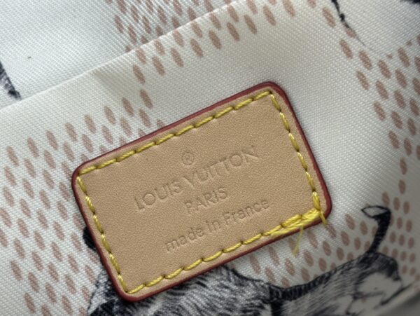 LOUIS VUITTON MONTSOURIS MESSENGER BAG GREEN 20CM N40665 - Image 10