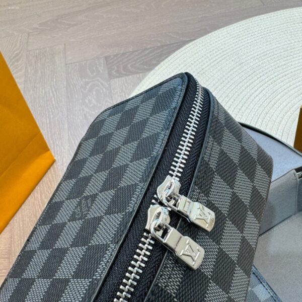 LOUIS VUITTON TOILET POUCH DAMIER GREY 23CM - Image 4