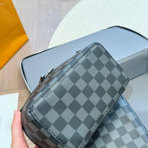 LOUIS VUITTON TOILET POUCH DAMIER GREY 23CM - Image 5
