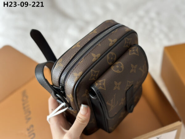 LOUIS VUITTON CHRISTOPHER WEARABLE WALLET MONOGRAM BROWN 18CM M69404 - Image 8