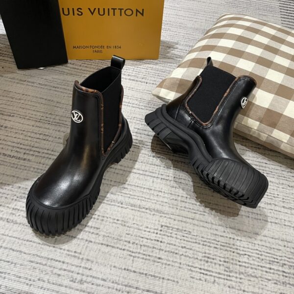 LOUIS VUITTON RUBY FLAT ANKLE BOOTS BLACK 1AB0FO - Image 8