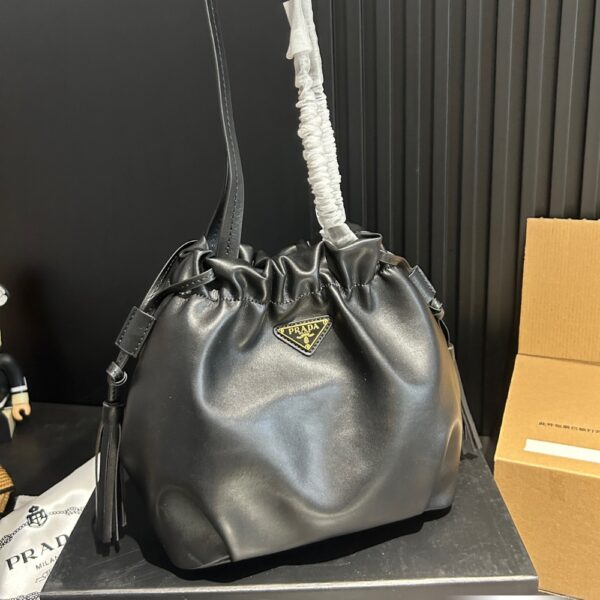 PRADA NAPPA LEATHER SHOULDER BAG BLACK 23CM 1BG541 2DX8 F0002 V OOO - Image 3