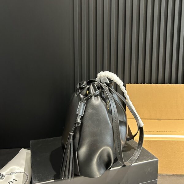 PRADA NAPPA LEATHER SHOULDER BAG BLACK 23CM 1BG541 2DX8 F0002 V OOO - Image 7