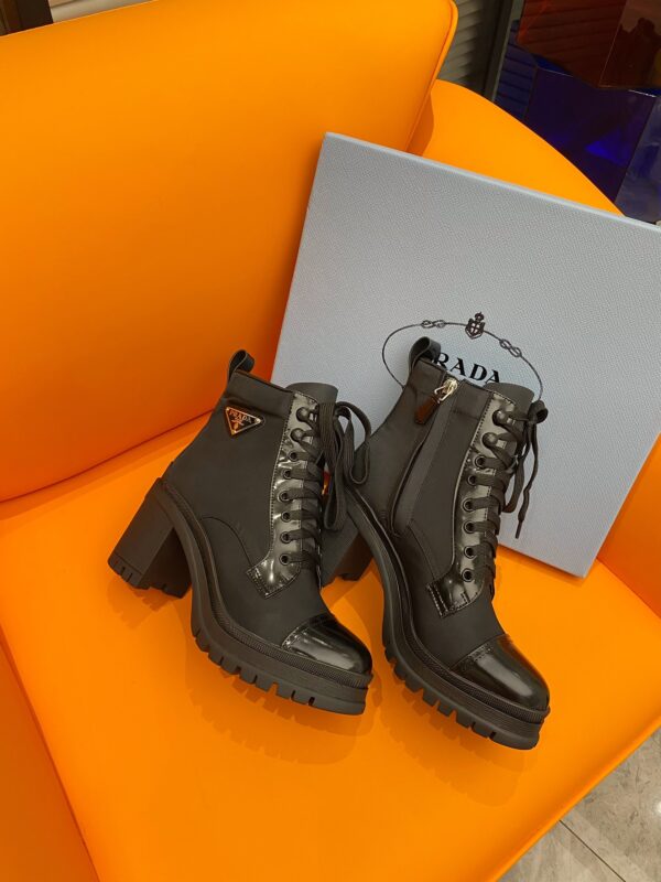 PRADA LOGO PLAQUE ANKLE BOOTS BLACK - Image 5