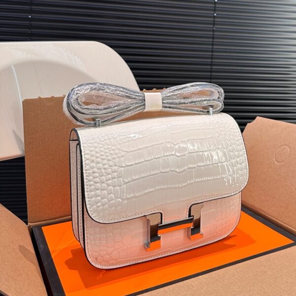 HERMÈS MINI CONSTANCE 19 SHINY ALLIGATOR PALLADIUM HARDWARE WHITE 19CM - Image 2