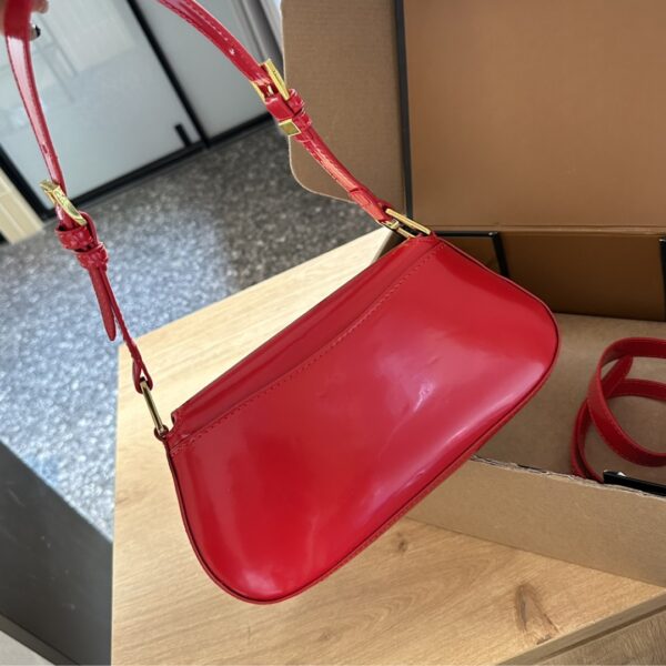 PRADA PATENT LEATHER SHOULDER BAG IN CHERRY RED 25CM 1BD355 069 F0E06 V HTO - Image 6