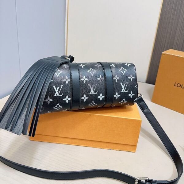 LOUIS VUITTON KEEPALL BANDOULIÈRE 25 BAG MONOGRAM BRUSHED BLACK 25CM M11595 - Image 3
