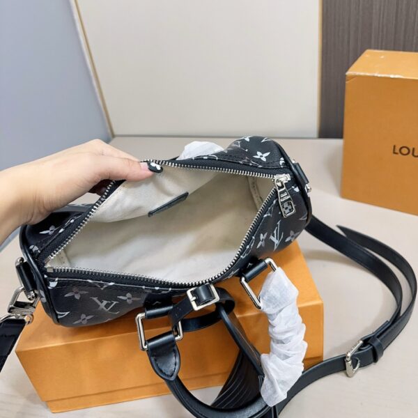 LOUIS VUITTON KEEPALL BANDOULIÈRE 25 BAG MONOGRAM BRUSHED BLACK 25CM M11595 - Image 2