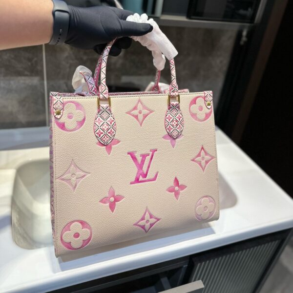LOUIS VUITTON BY THE POOL ON THE GO PM TOTE BAG PINK 34CM M22976 - Image 3