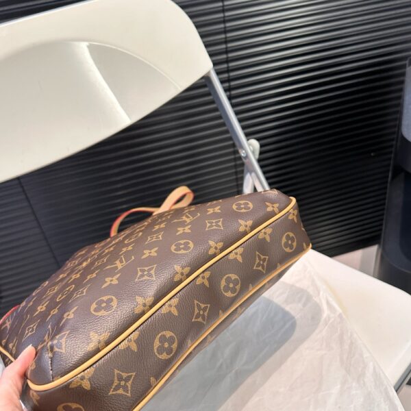 LOUIS VUITTON  MONOGRAM CANVAS ODEON PM BAG BROWN 29CM - Image 6