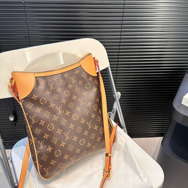 LOUIS VUITTON  MONOGRAM CANVAS ODEON PM BAG BROWN 29CM - Image 10