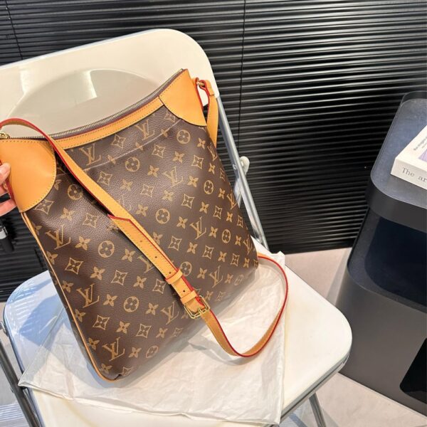 LOUIS VUITTON  MONOGRAM CANVAS ODEON PM BAG BROWN 29CM - Image 11