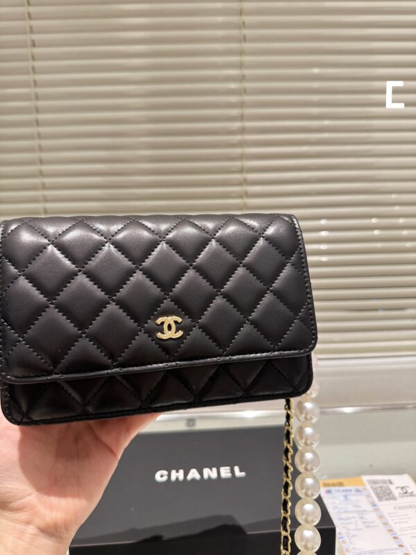 CHANEL WALLET ON CHAIN WOC BLACK 20CM - Image 4