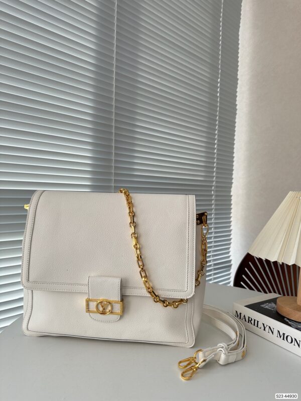 LOUIS VUITTON DAUPHINE BAG WITH CHAIN WHITE 34CM - Image 2