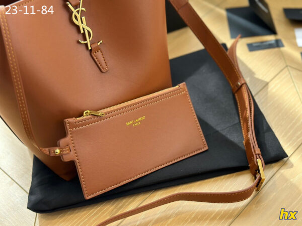 SAINT LAURENT LE 37 IN SHINY LEATHER BROWN 25CM - Image 4