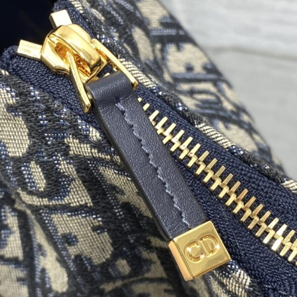 DIOR WALK IN DIOR BAG BLUE DIOR OBLIQUE JACQUARD 36CM - Image 6