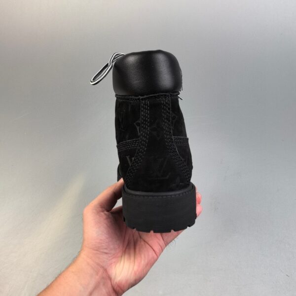 LOUIS VUITTON LV X TIMBERLAND BOOTS BLACK 1AD73B - Image 6