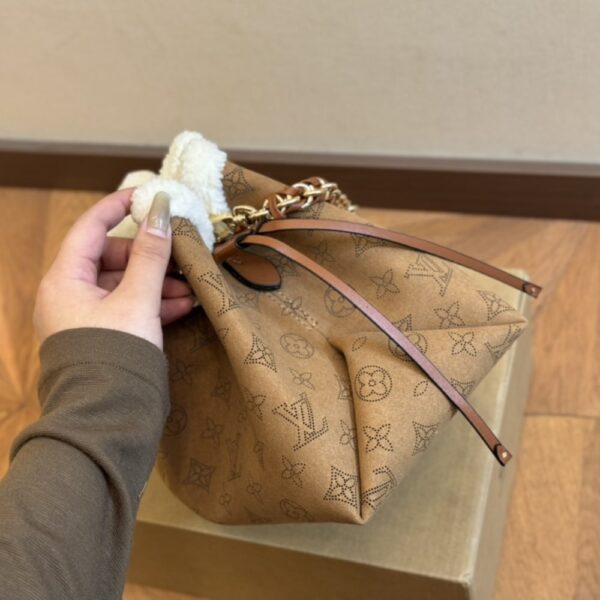 LOUIS VUITTON BELLA HANDBAG MONOGRAM BROWN 23CM M11839 - Image 4