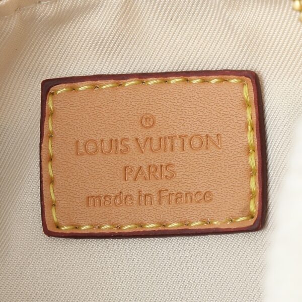 LOUIS VUITTON HILLS POCHETTE SHEARLING WHITE 18CM - Image 4