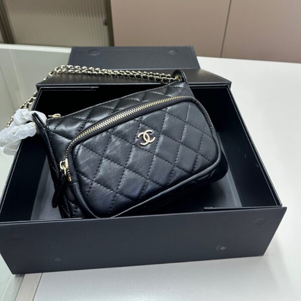 CHANEL SHOULDER CROSSBODY BAG WITH CHAIN BLACK 20CM - Image 3