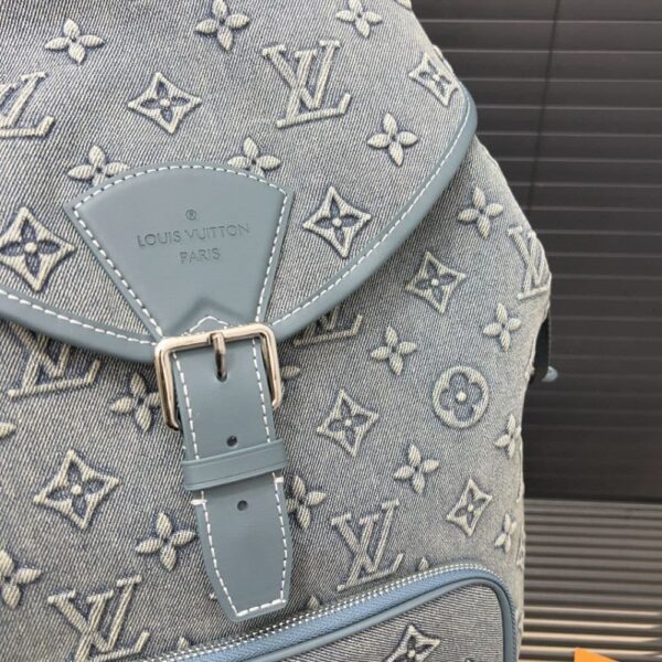 LOUIS VUITTON MONTSOURIS RUCKSACK MONOGRAM WASH BLUE 32CM - Image 4