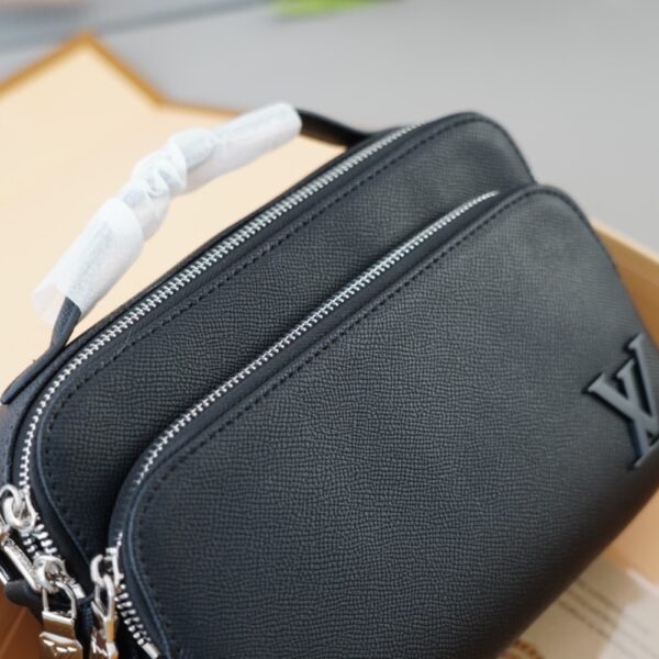 LOUIS VUITTON AVENUE MESSENGER BAG BLACK 23CM M11657 - Image 5