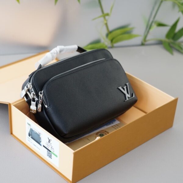 LOUIS VUITTON AVENUE MESSENGER BAG BLACK 23CM M11657 - Image 6