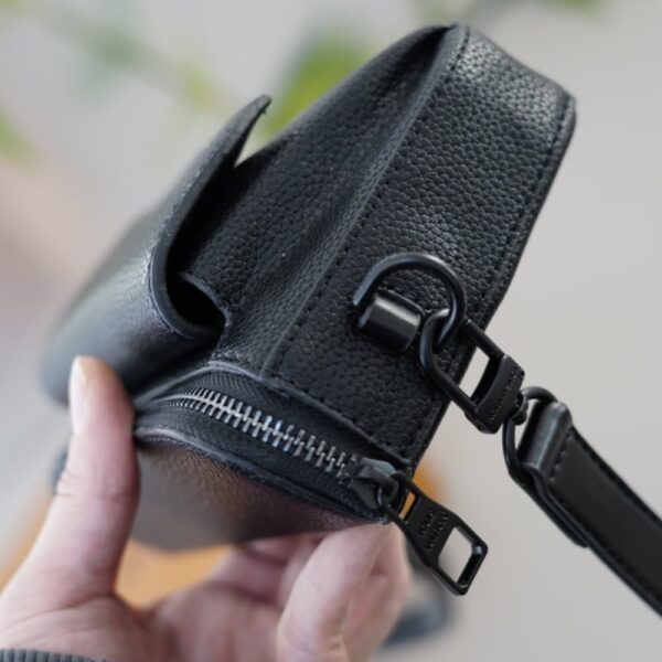 LOUIS VUITTON PILOT BAG BLACK 29CM - Image 6