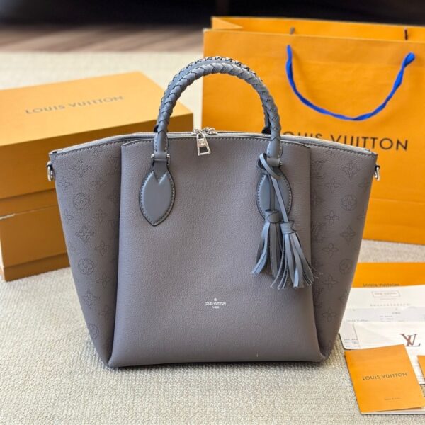 LOUIS VUITTON MAHINA LEATHER HAUMEA BAG GREY 30CM - Image 2