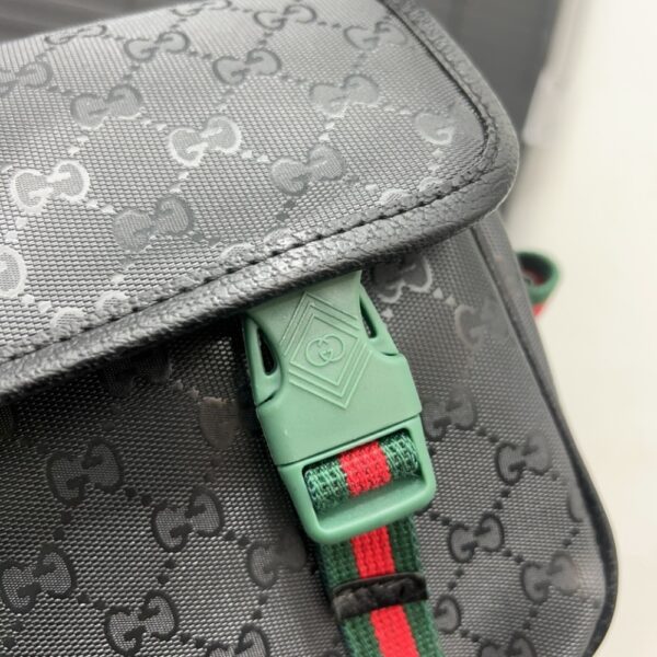 GUCCI GG SUPREME CANVAS SMALL MESSENGER BAG BLACK 23CM - Image 4