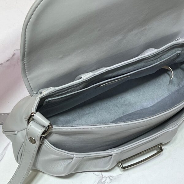 LOUIS VUITTON SUNSET VIBE LV VIBE SILVER 27CM - Image 9