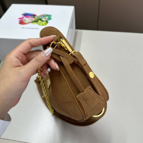 PRADA RE EDITION MINI SUEDE SHOULDER BAG BROWN 28CM - Image 7
