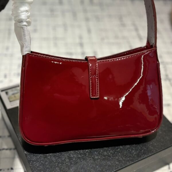 SAINT LAURENT LE 5 A 7 PATENT HOBO BAG IN SHINY LEATHER WINE RED 25CM - Image 6