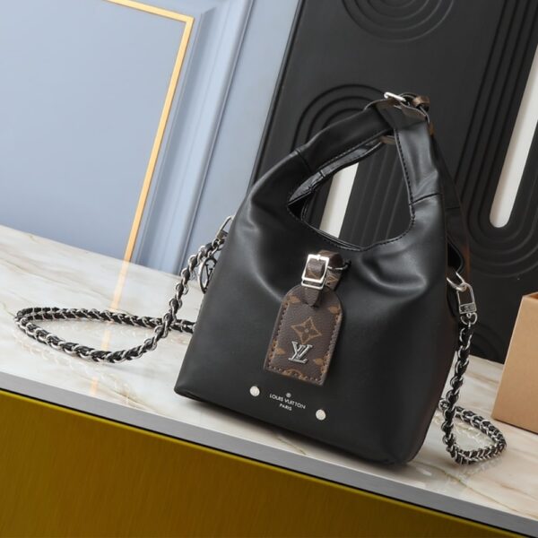 LOUIS VUITTON ATLANTIS MM BLACK 17CM - Image 2