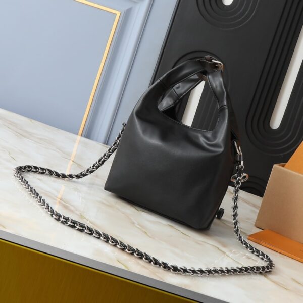 LOUIS VUITTON ATLANTIS MM BLACK 17CM - Image 3