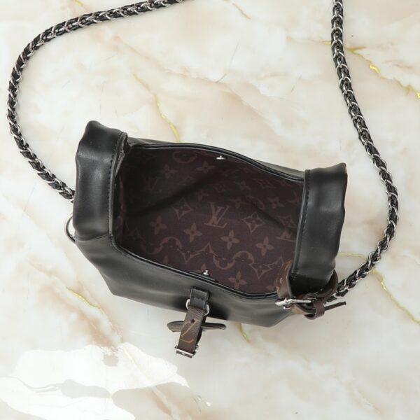 LOUIS VUITTON ATLANTIS MM BLACK 17CM - Image 10