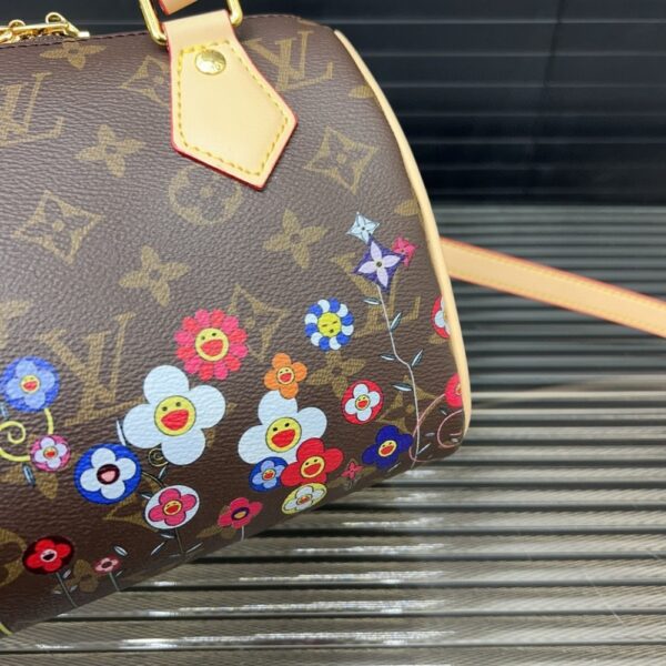 LOUIS VUITTON X TAKASHI MURAKAMI SPEEDY BANDOULIÈRE 20CM - Image 9
