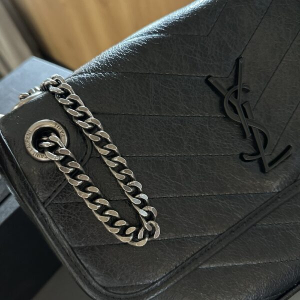 SAINT LAURENT NIKI MEDIUM IN VINTAGE LEATHER BLACK NOIR 28CM 6331580EN071000 - Image 3