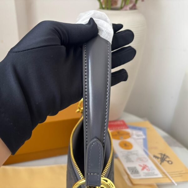 LOUIS VUITTON POCHETTE SÈVRES GUN METAL 24CM M12174 - Image 5