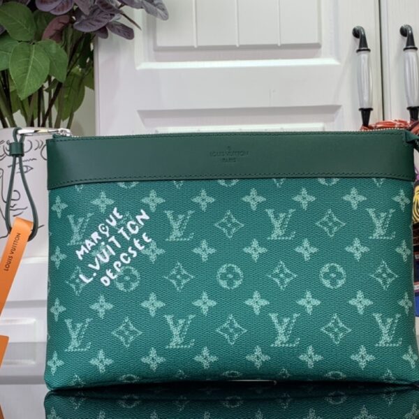 LOUIS VUITTON POCHETTE VOYAGE SOUPLE GREEN 21CM M12665 - Image 2