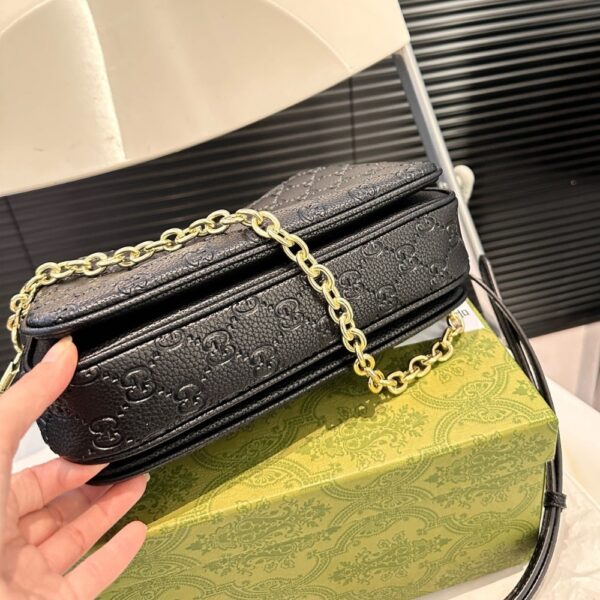 GUCCI GG EMBLEM SMALL SHOULDER BAG BLACK LEATHER 23CM - Image 8