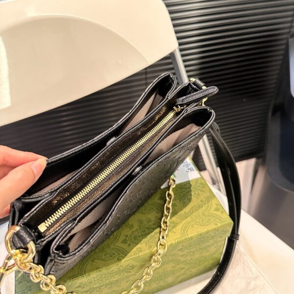 GUCCI GG EMBLEM SMALL SHOULDER BAG BLACK LEATHER 23CM - Image 5