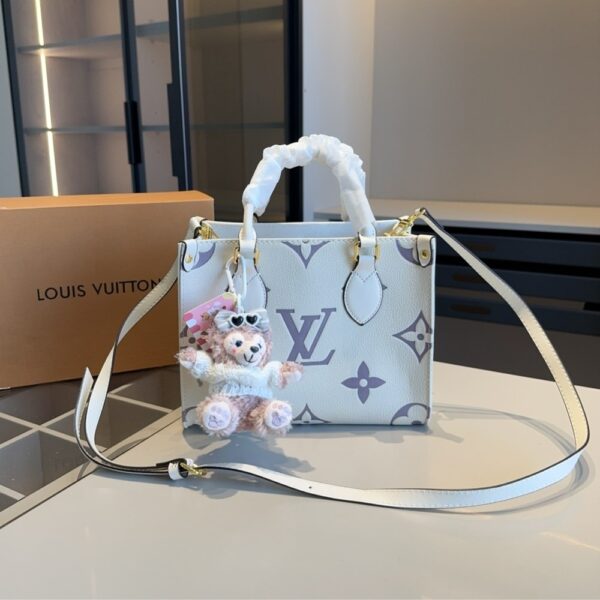 LOUIS VUITTON ONTHEGO PM DOVE WHITE 25CM - Image 2