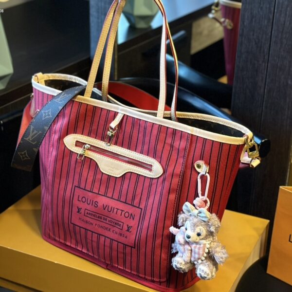 LOUIS VUITTON NEVERFULL BANDOULIÈRE INSIDE OUT MONOGRAM ROUGE SARI 33CM M12096 - Image 3
